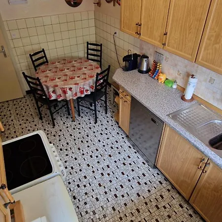 Maison Vis-a-vis Du LʼAbbaye