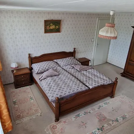 Maison Vis-a-vis Du Ferienhaus LʼAbbaye