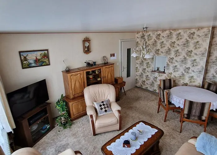 Maison Vis-a-vis Du * LʼAbbaye